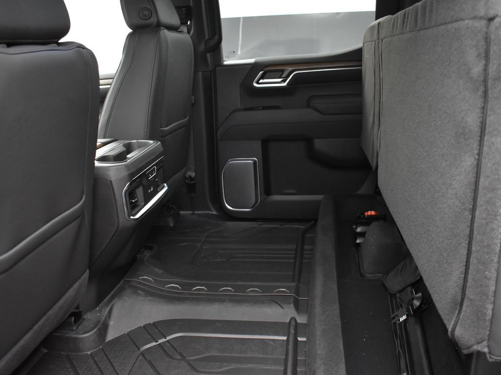 New 2025 Chevrolet Silverado 1500 High Country AWD/4WD image 17