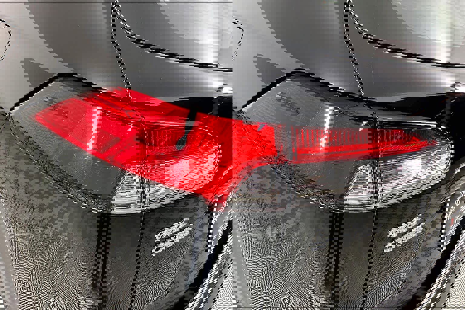 Used 2025 Toyota Corolla Cross L image 27