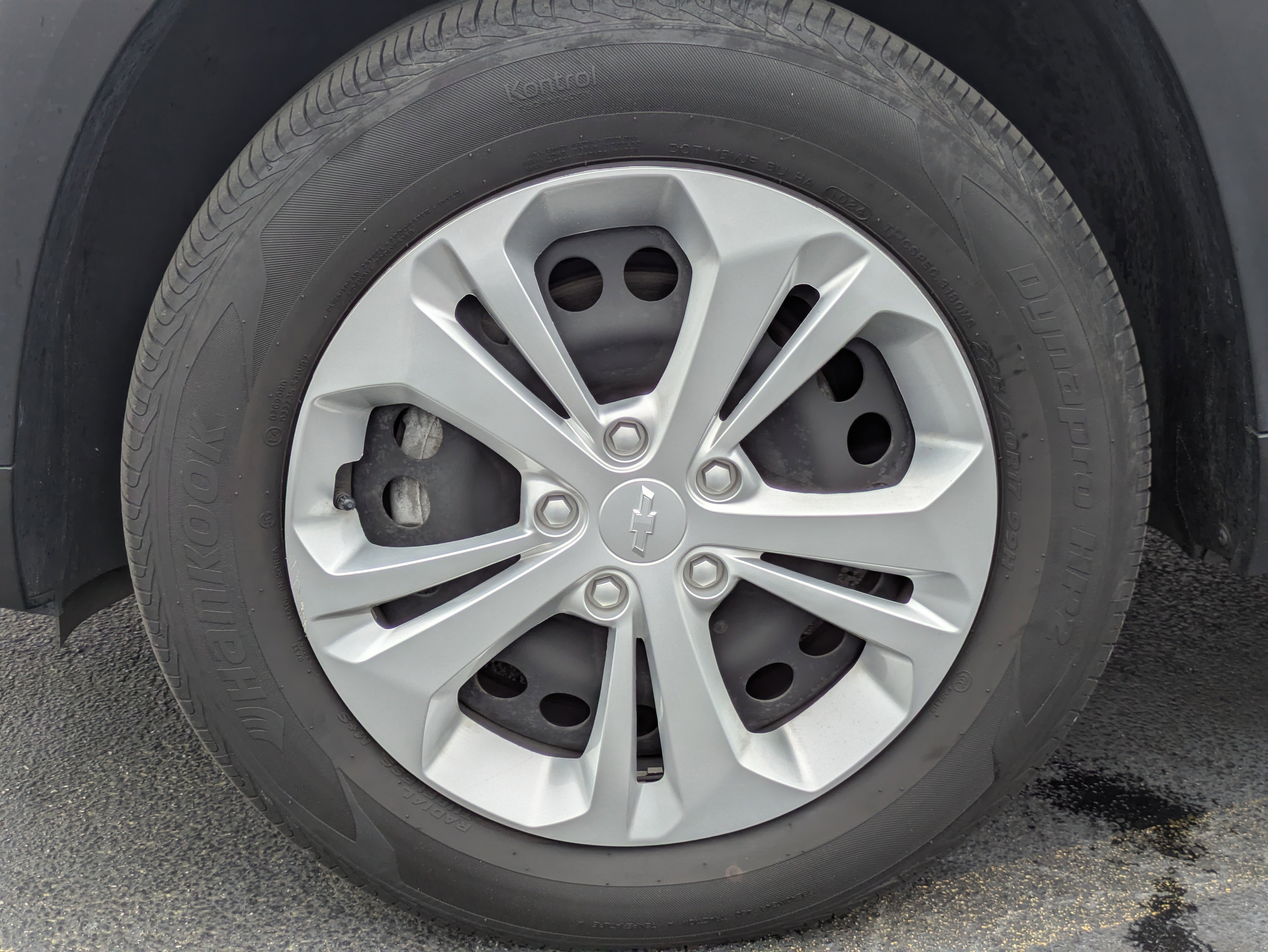 Used 2025 Chevrolet Trax LS FWD image 30