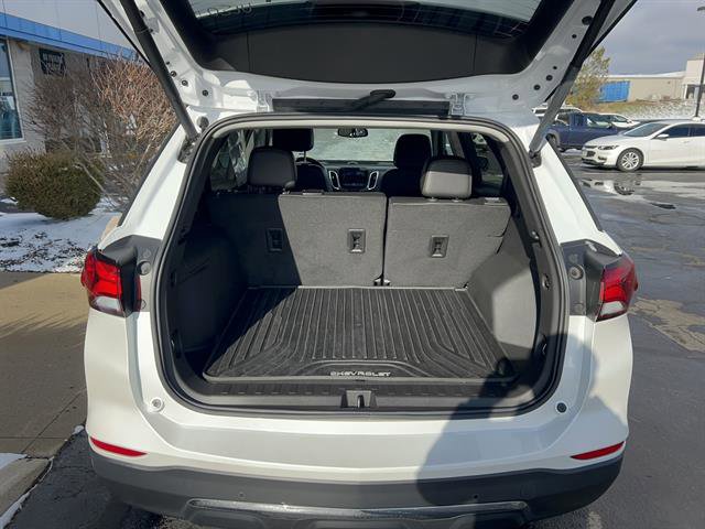 Used 2024 Chevrolet Equinox Premier image 9