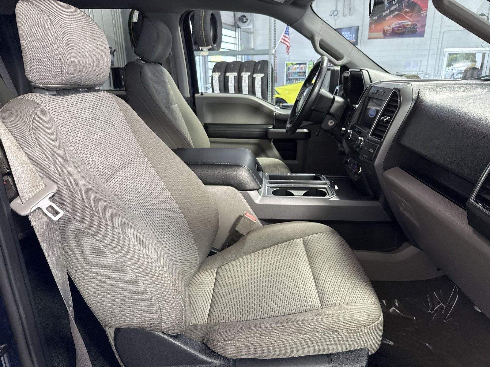 Used 2019 Ford F150 XLT w/ Equipment Group 302A Luxury AWD/4WD image 27