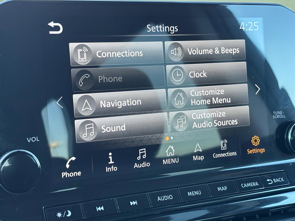 Used 2022 Nissan Pathfinder SL image 23