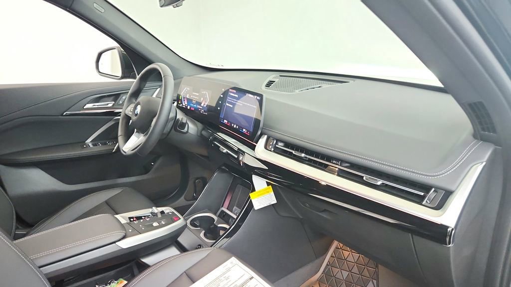 Used 2025 BMW X1 xDrive28i w/ Convenience Package image 11