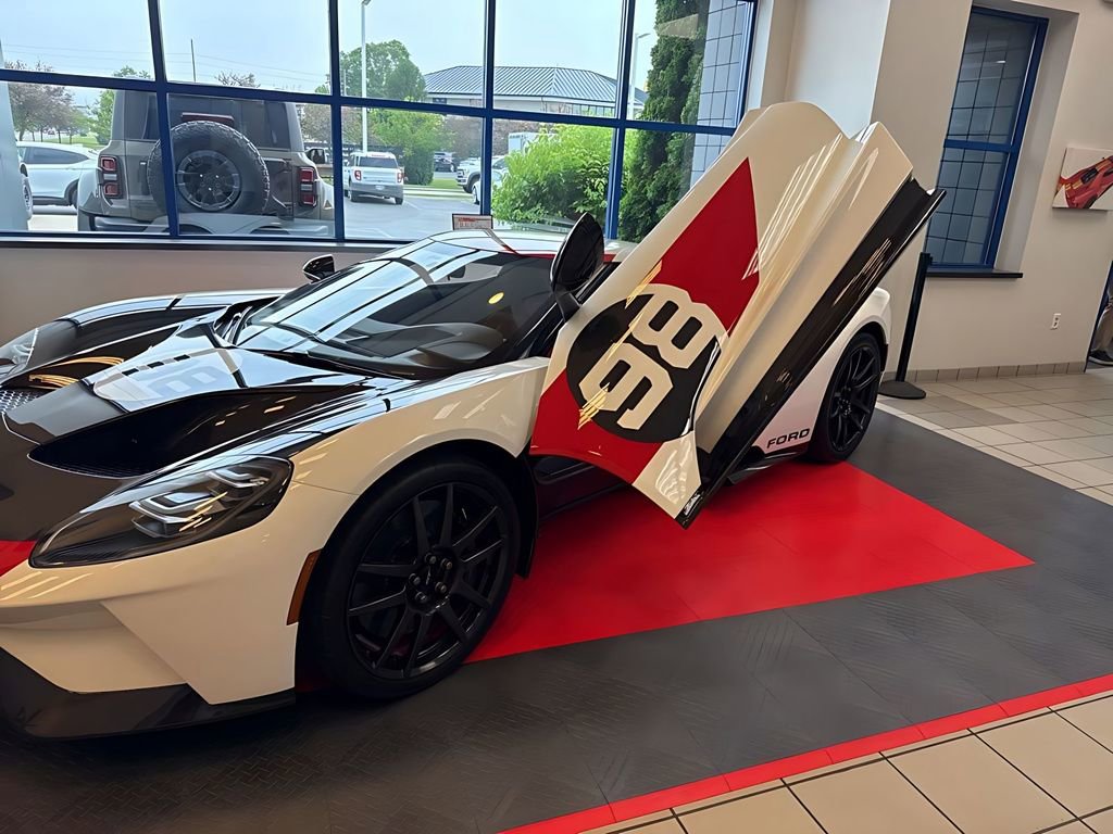 Used 2021 Ford GT Heritage Edition image 15