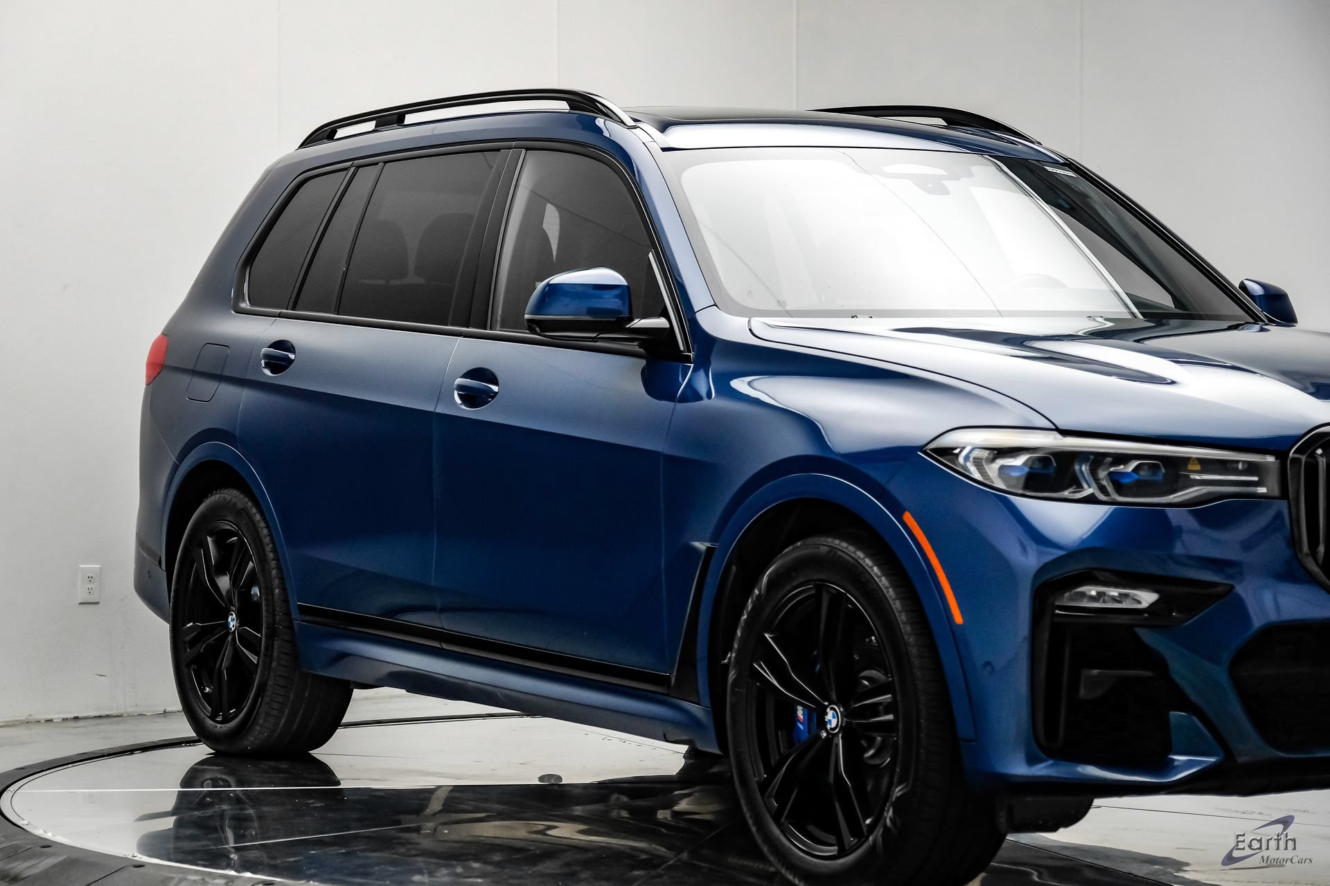Used 2022 BMW X7 M50i w/ Dynamic Handling Package AWD/4WD image 24