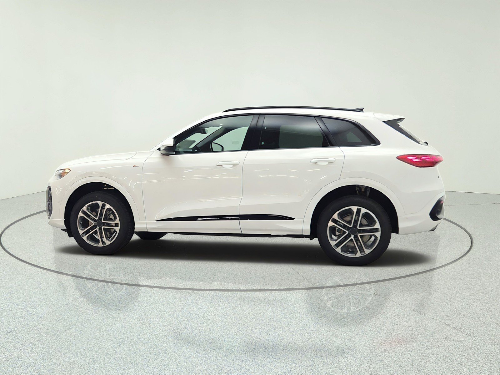 New 2026 Audi Q5 2.0T AWD/4WD image 8