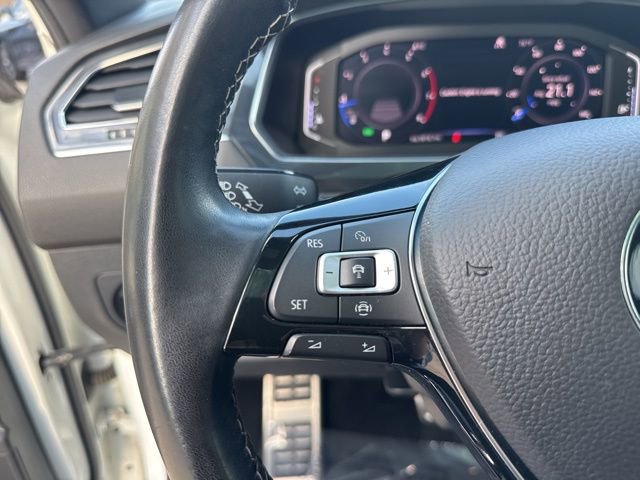 Used 2019 Volkswagen Tiguan SEL Premium R-Line w/ 3rd Row Seat Package image 16
