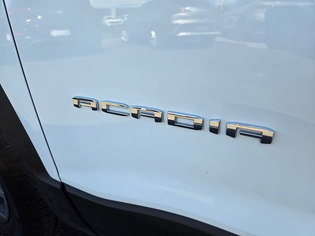 Used 2021 GMC Acadia SLE w/ LPO, Floor Liner Package FWD image 9