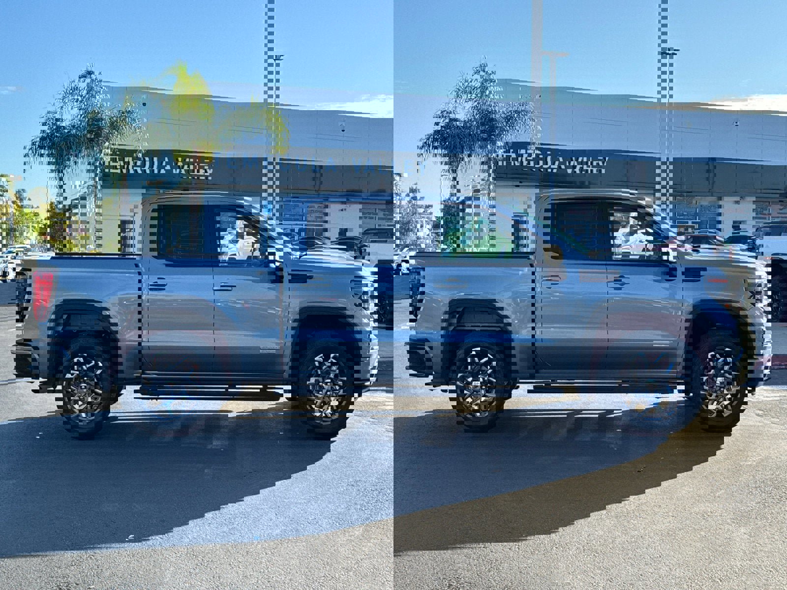 Certified 2024 GMC Sierra 1500 Elevation image 7