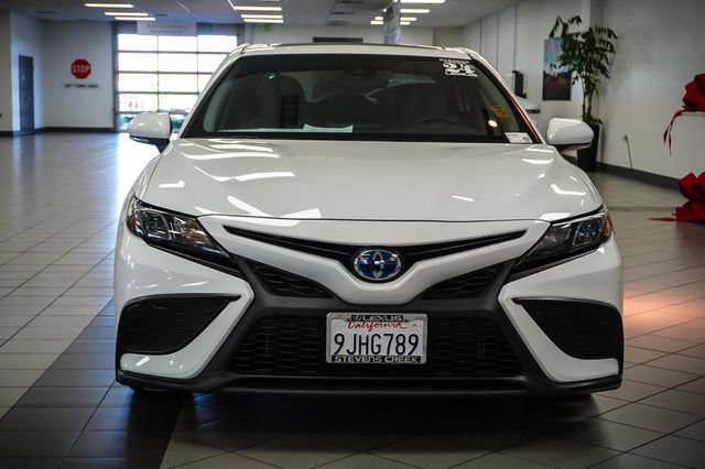 Used 2024 Toyota Camry SE w/ Audio Upgrade Package FWD image 4