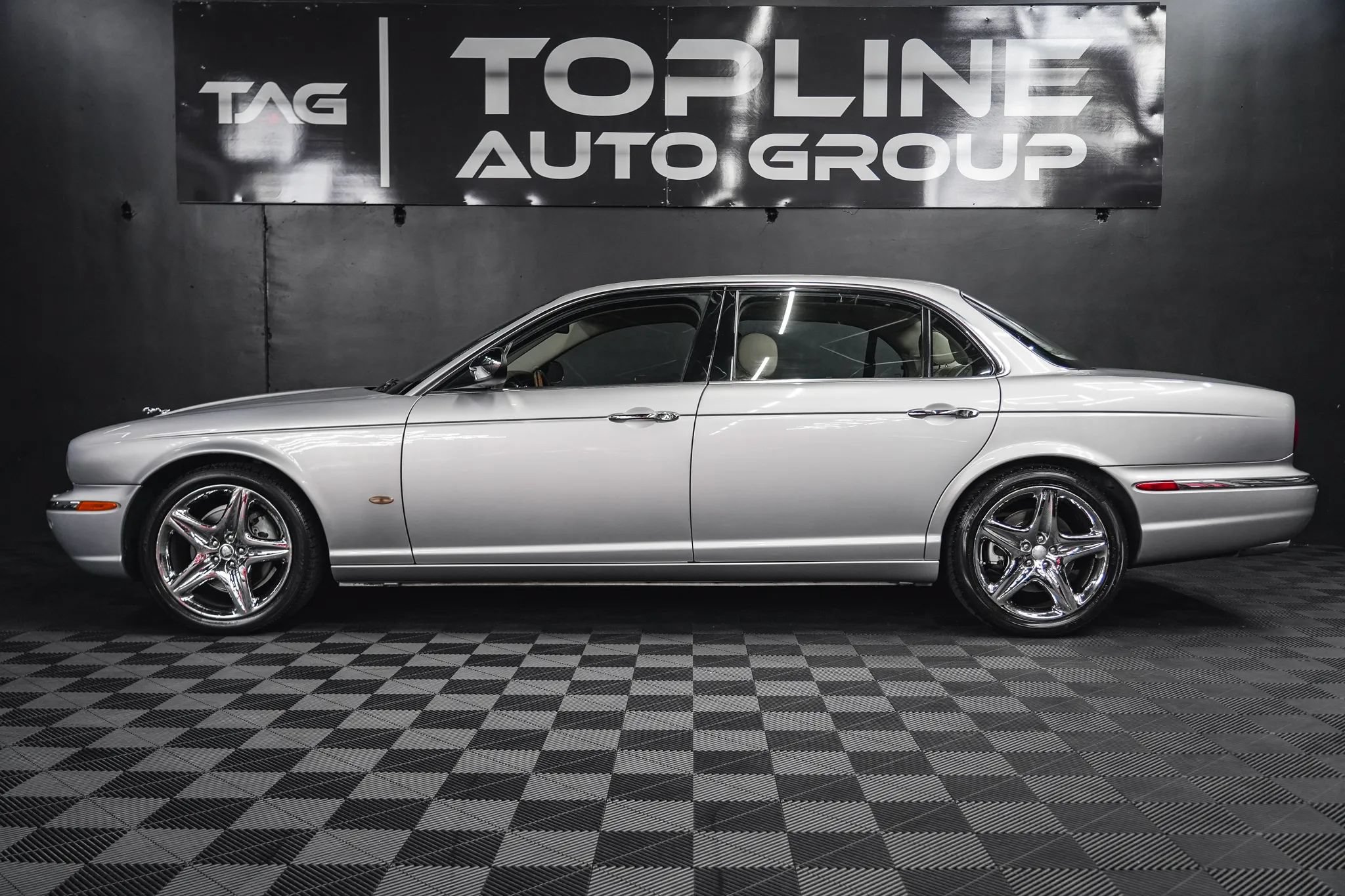 Used 2006 Jaguar XJ Vanden Plas RWD image 23