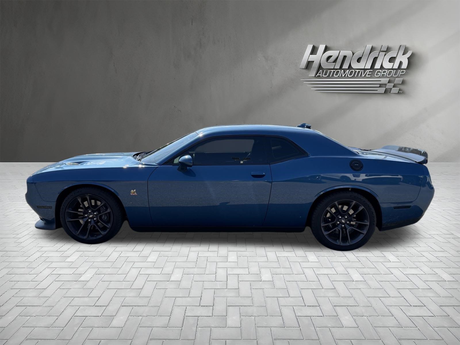 Used 2022 Dodge Challenger R/T Scat Pack RWD image 6