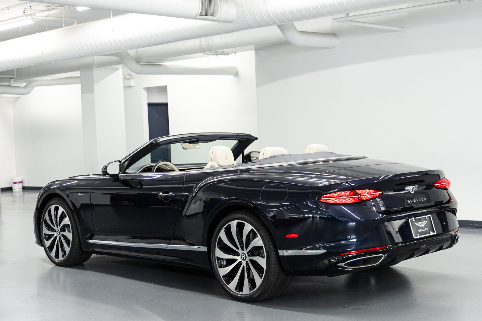 New 2026 Bentley Continental GTC AWD/4WD image 3
