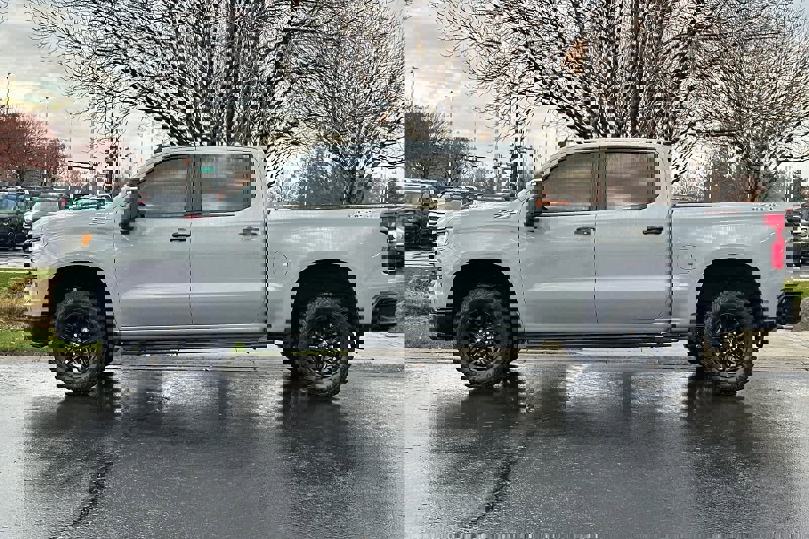 Used 2024 Chevrolet Silverado 1500 LT Trail Boss w/ Convenience Package II image 5