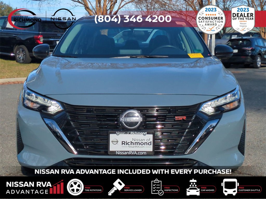 Used 2025 Nissan Sentra SR w/ SR Premium Package image 9