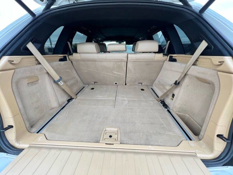 Used 2011 BMW X5 xDrive50i image 28