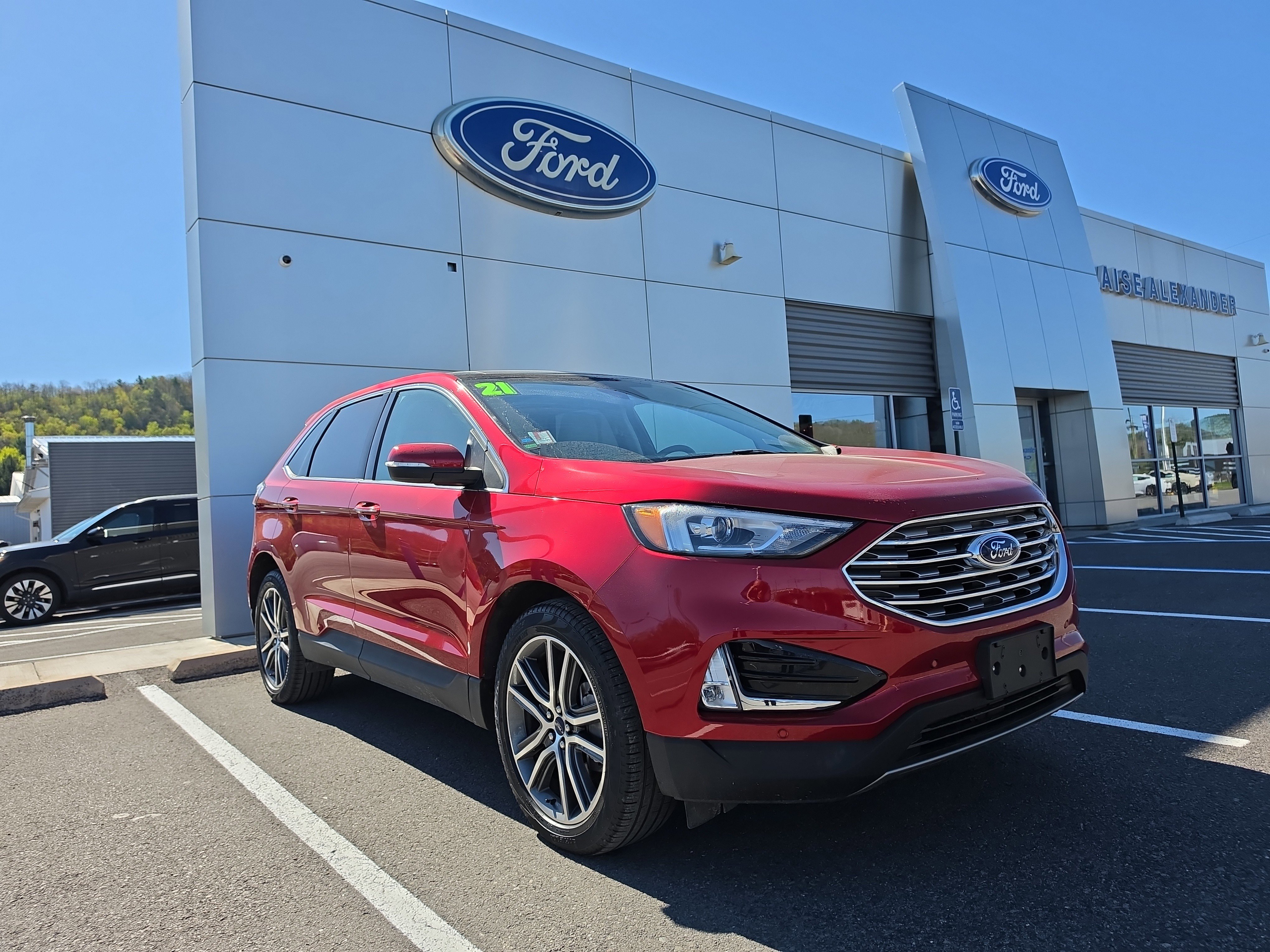 Used 2021 Ford Edge Titanium w/ Class II Trailer Tow Package