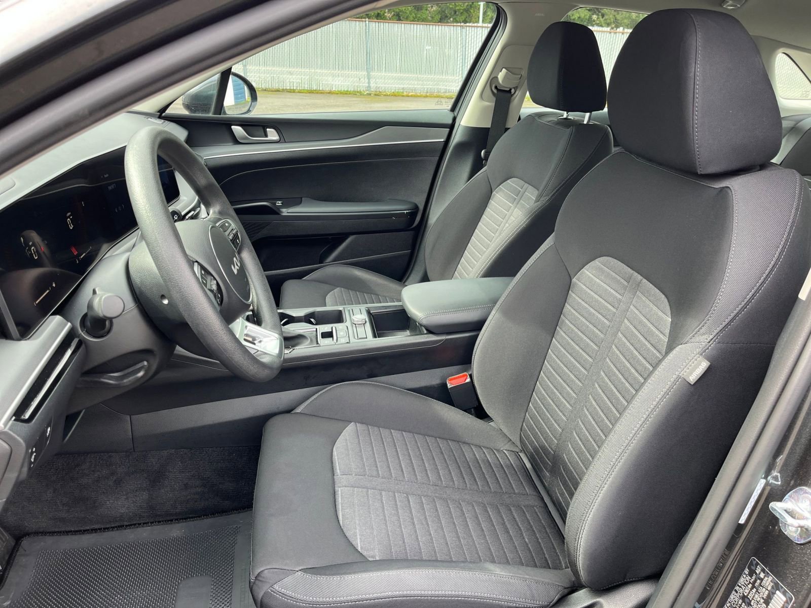 Used 2025 Kia K5 LXS image 35