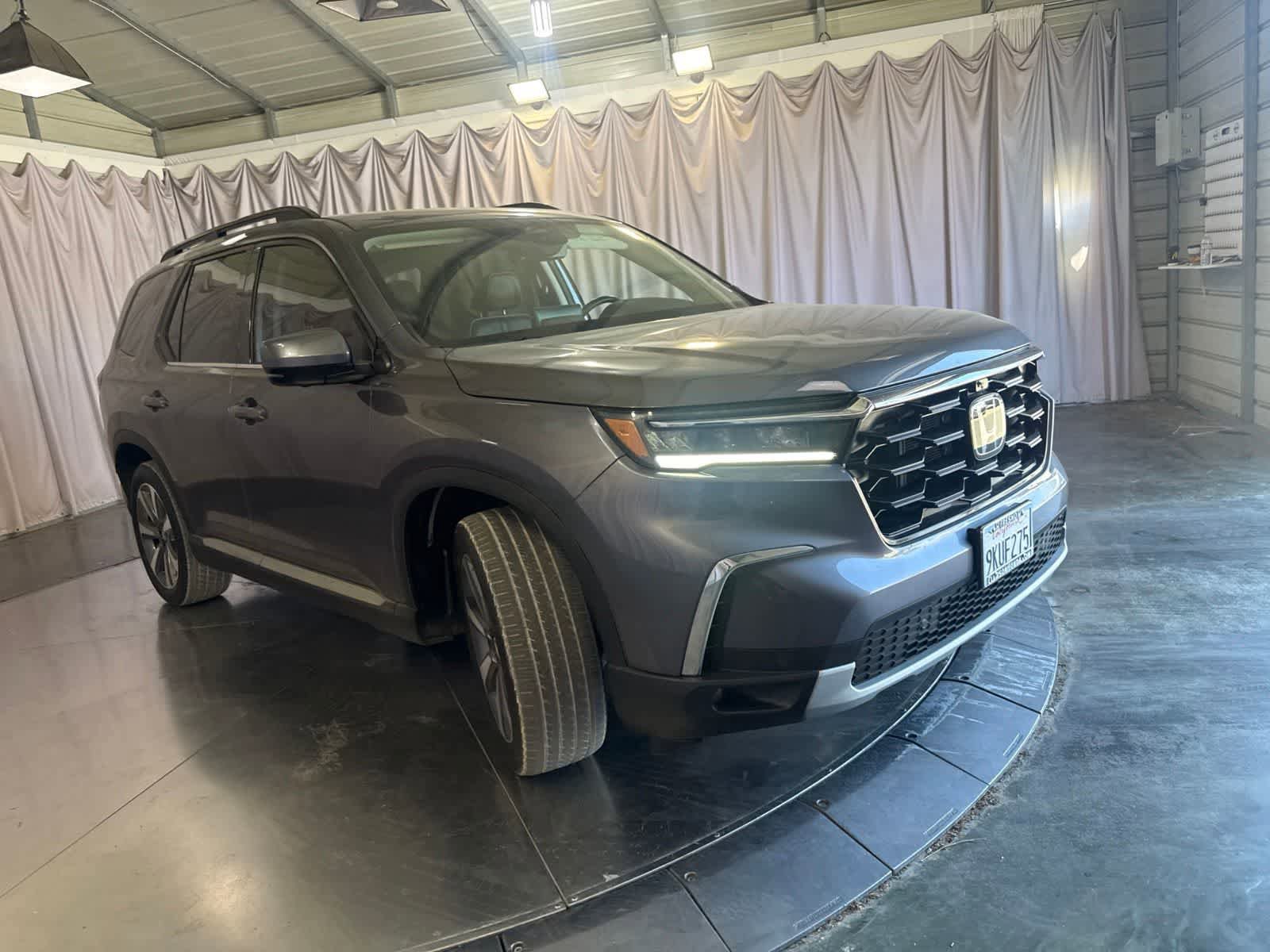 Used 2024 Honda Pilot Elite image 2