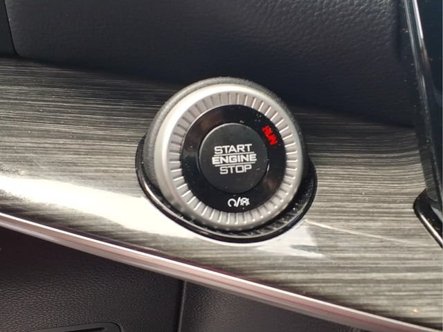 Used 2022 Jeep Wagoneer Series II RWD image 9