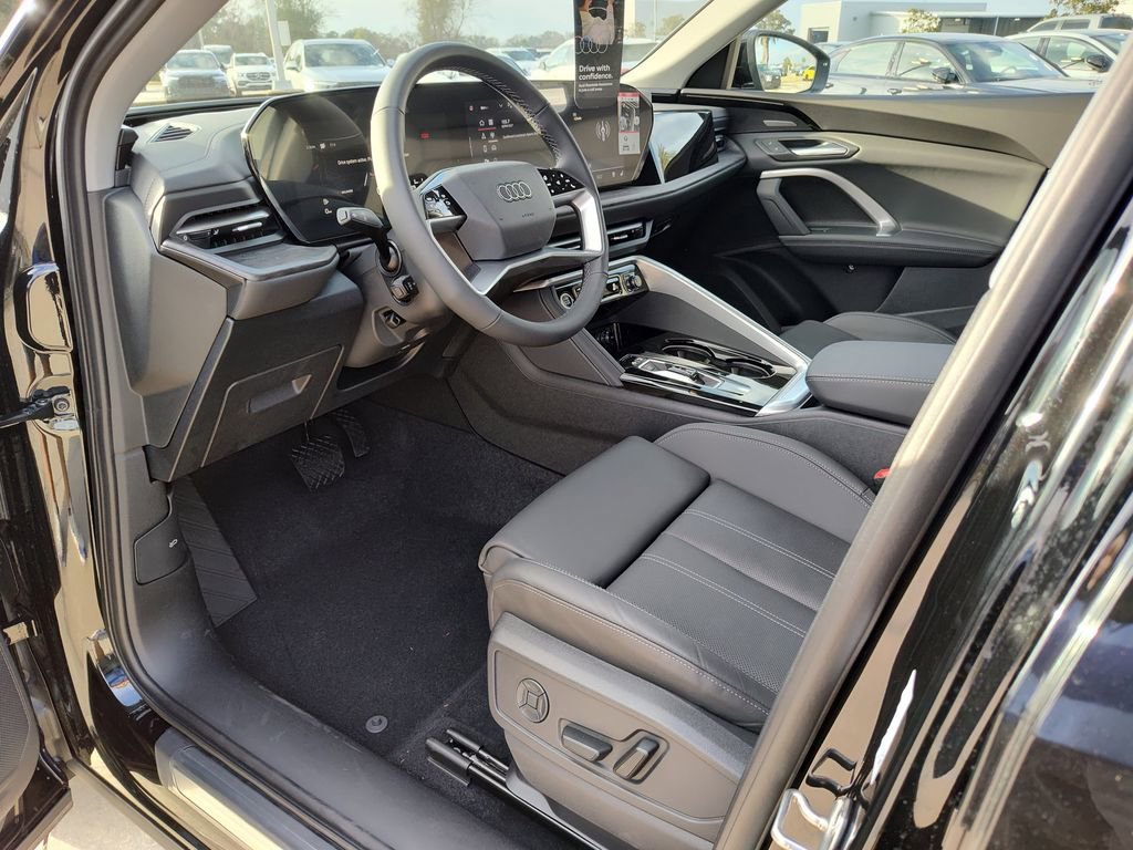 New 2025 Audi Q5 Premium Plus image 2