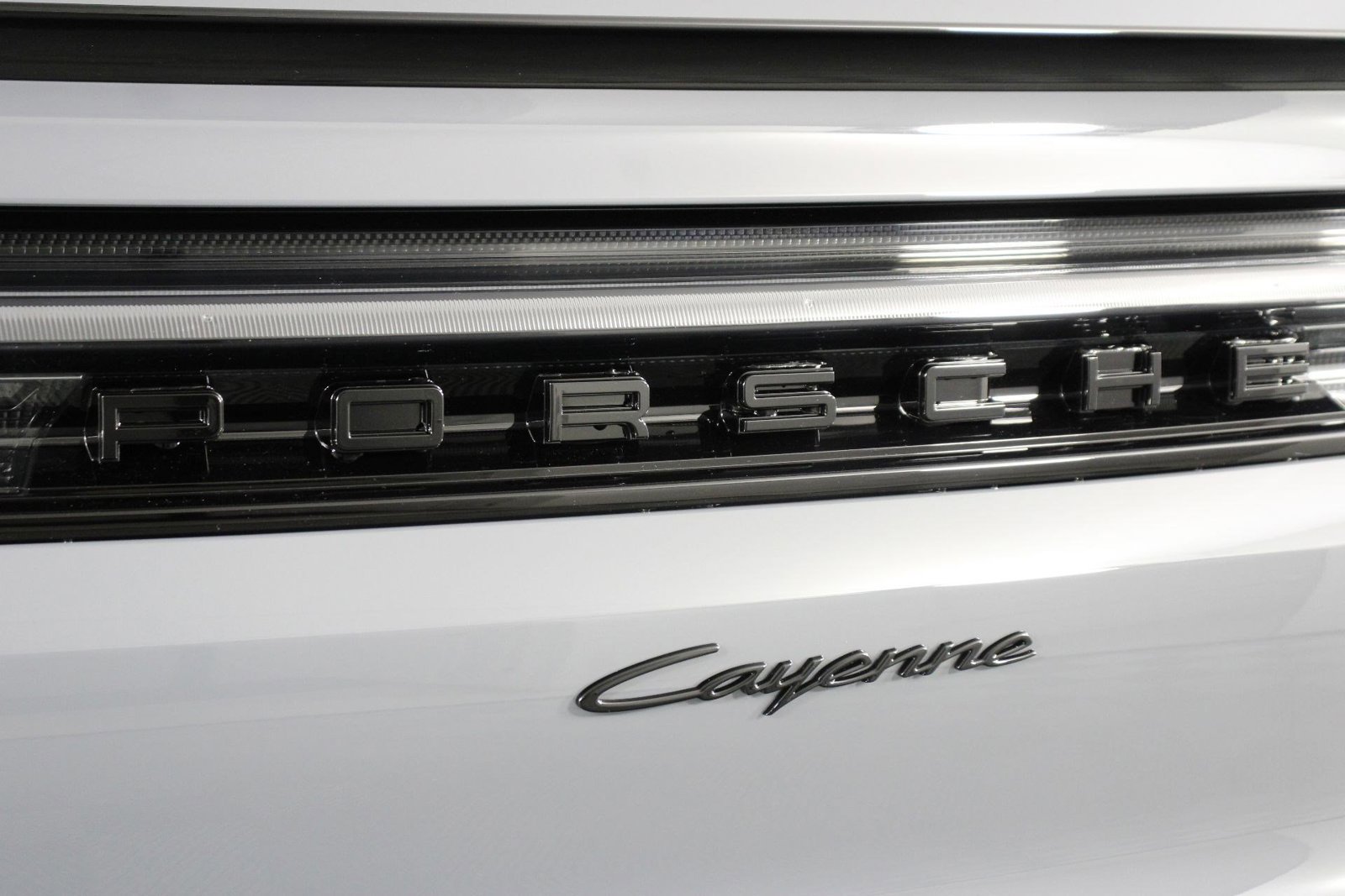 New 2026 Porsche Cayenne Coupe AWD/4WD image 22