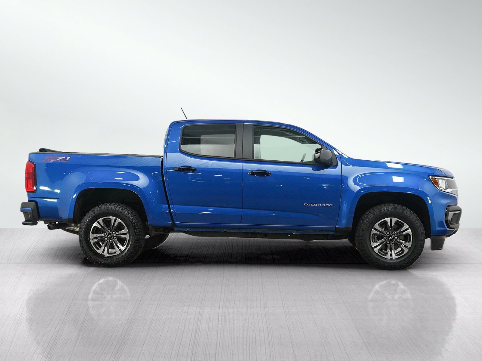 Used 2022 Chevrolet Colorado Z71 AWD/4WD image 6