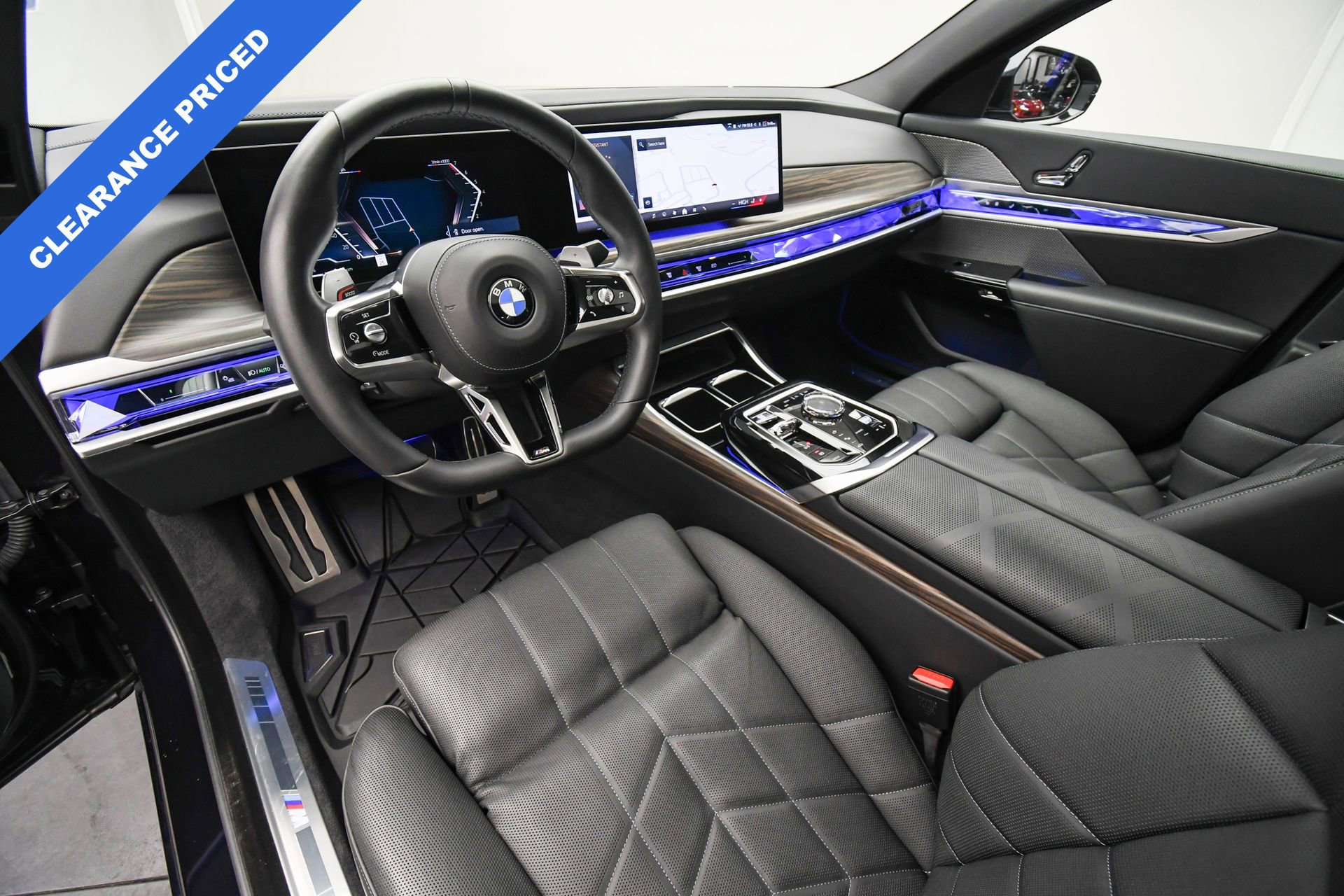 Used 2024 BMW 760i xDrive w/ Premium Package 2 image 12