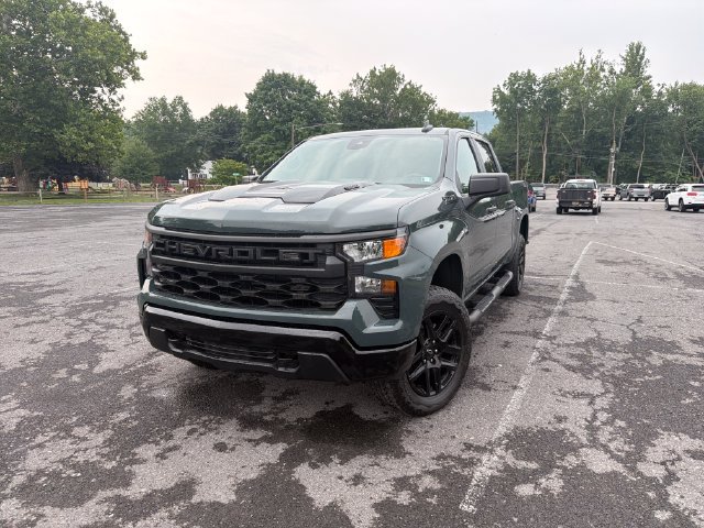 Used 2025 Chevrolet Silverado 1500 Custom Trail Boss w/ Turbomax Blackout Package AWD/4WD 360° Tour