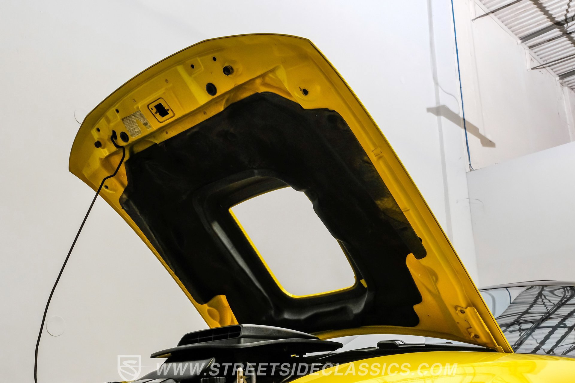 Used 2003 Ford Mustang Mach 1 RWD image 39