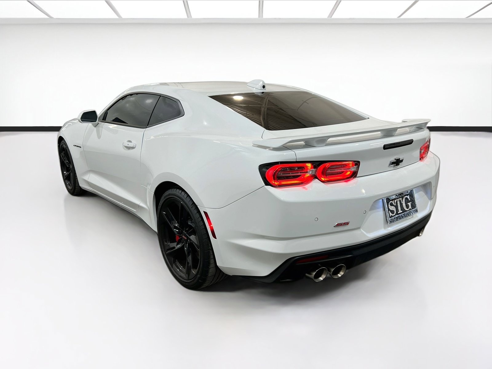 Used 2023 Chevrolet Camaro SS RWD image 6