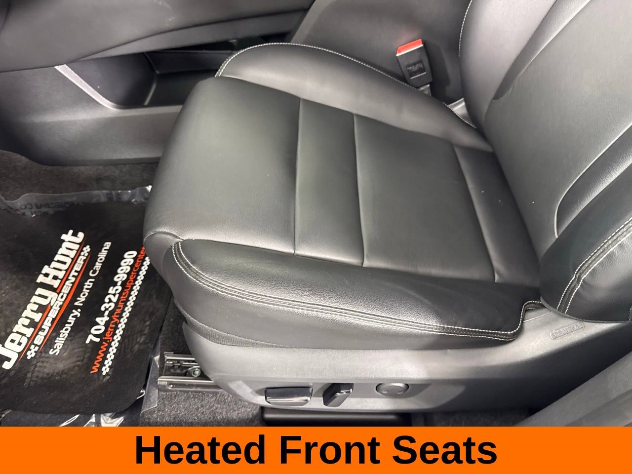 Used 2023 Nissan Rogue SL w/ SL Premium Package image 13