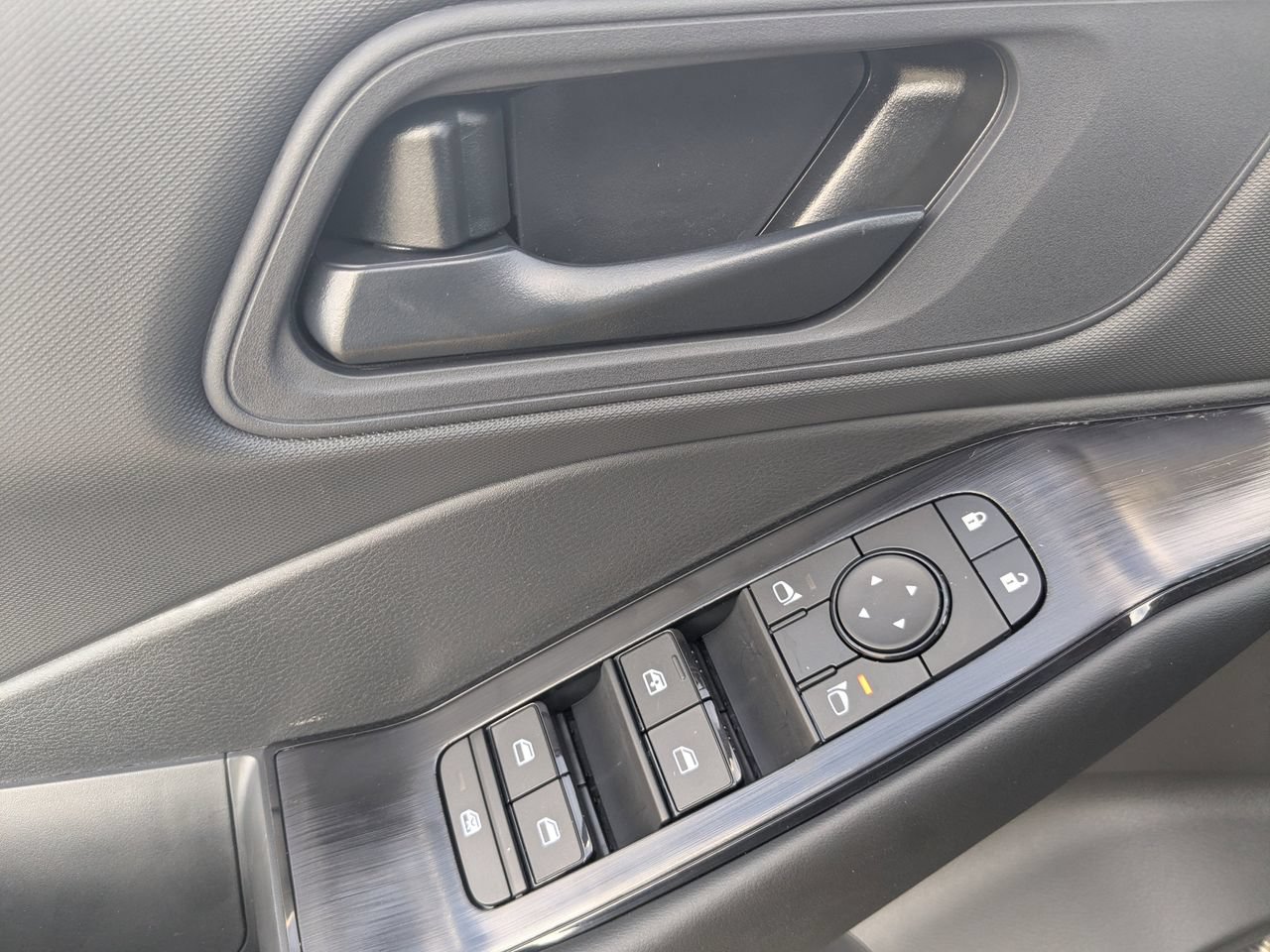 New 2026 Nissan Rogue S FWD image 14