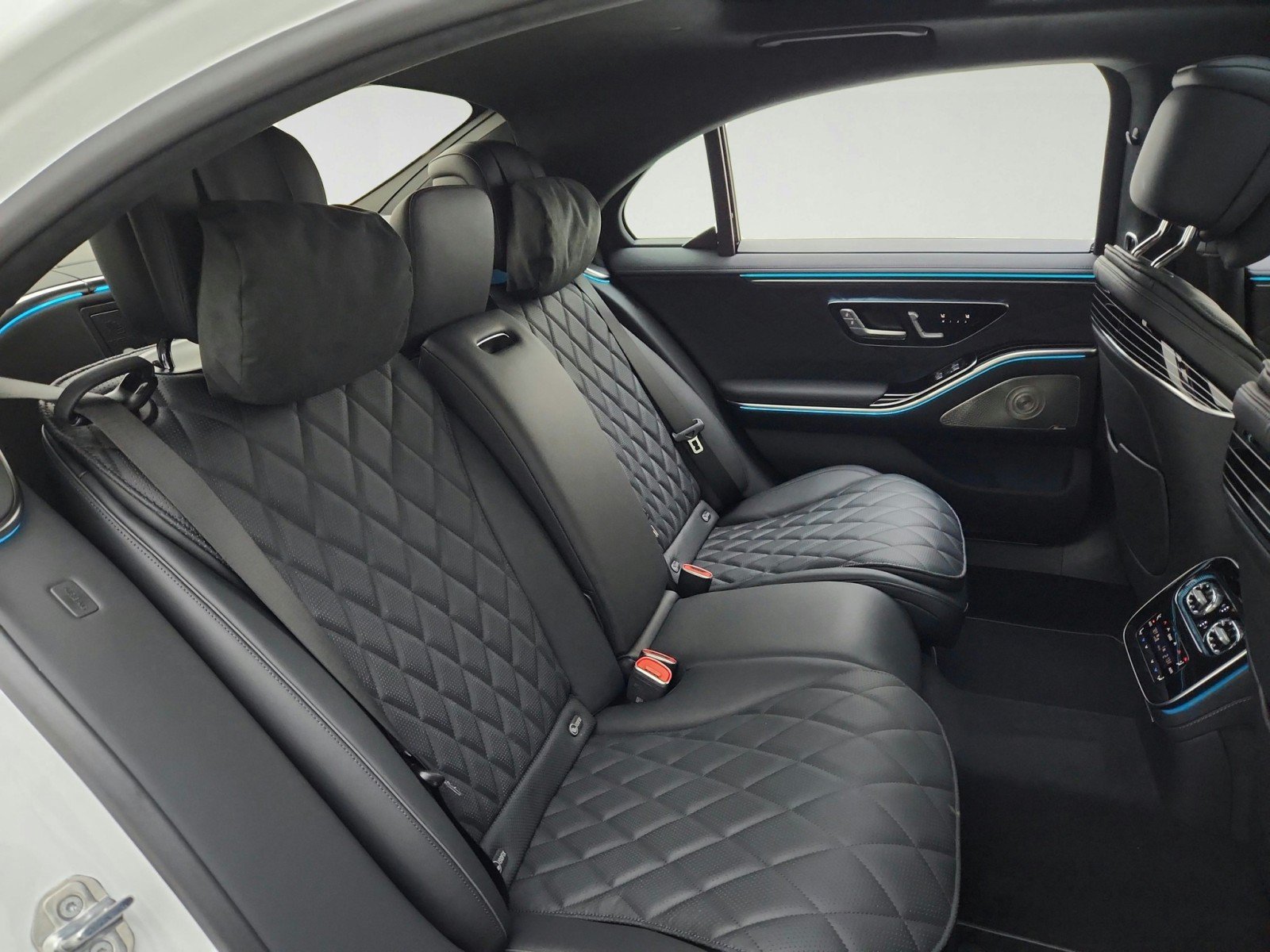 New 2027 Mercedes-Benz S 580 4MATIC Sedan image 27