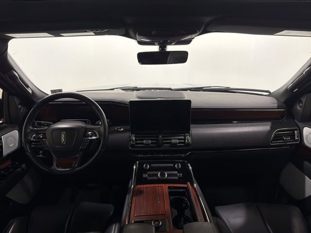 Used 2022 Lincoln Navigator Reserve AWD/4WD image 34
