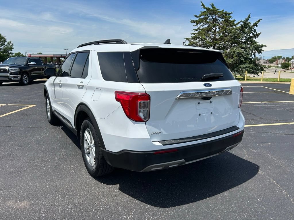 Used 2021 Ford Explorer XLT w/ Equipment Group 202A RWD image 5