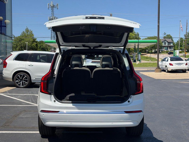 Certified 2025 Volvo XC90 B6 Plus AWD/4WD image 5