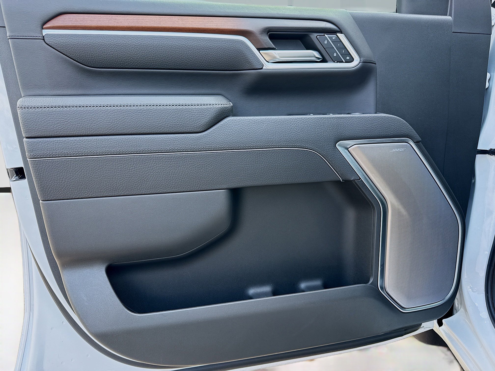 Used 2025 GMC Sierra 2500 Denali w/ Denali Reserve Package image 21