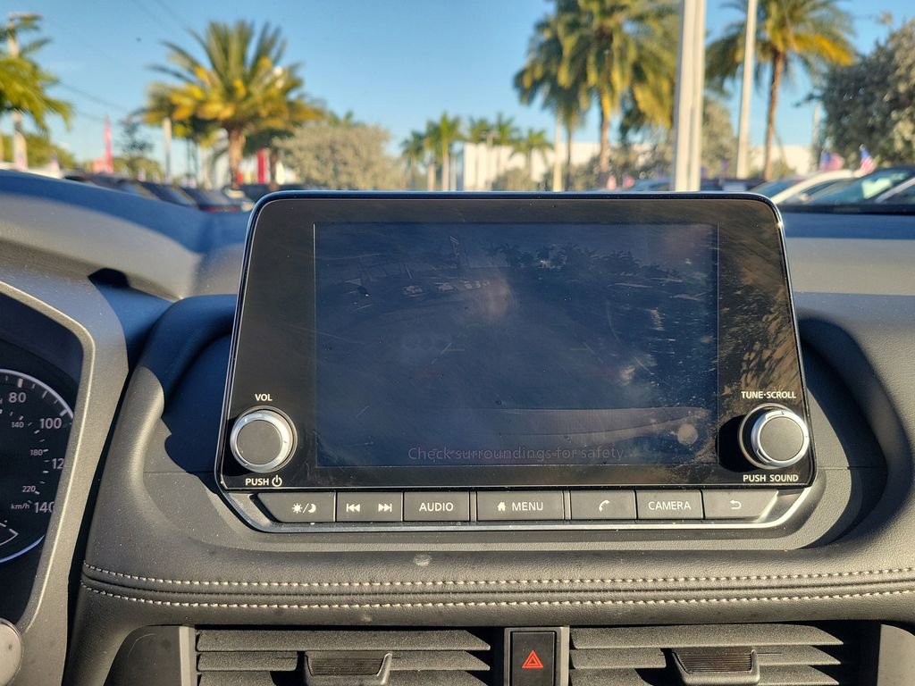 Certified 2025 Nissan Rogue S image 23