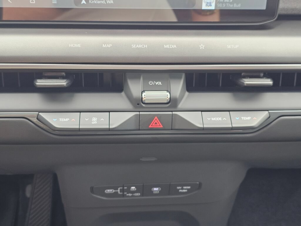 Certified 2024 Kia EV9 Wind AWD/4WD image 18