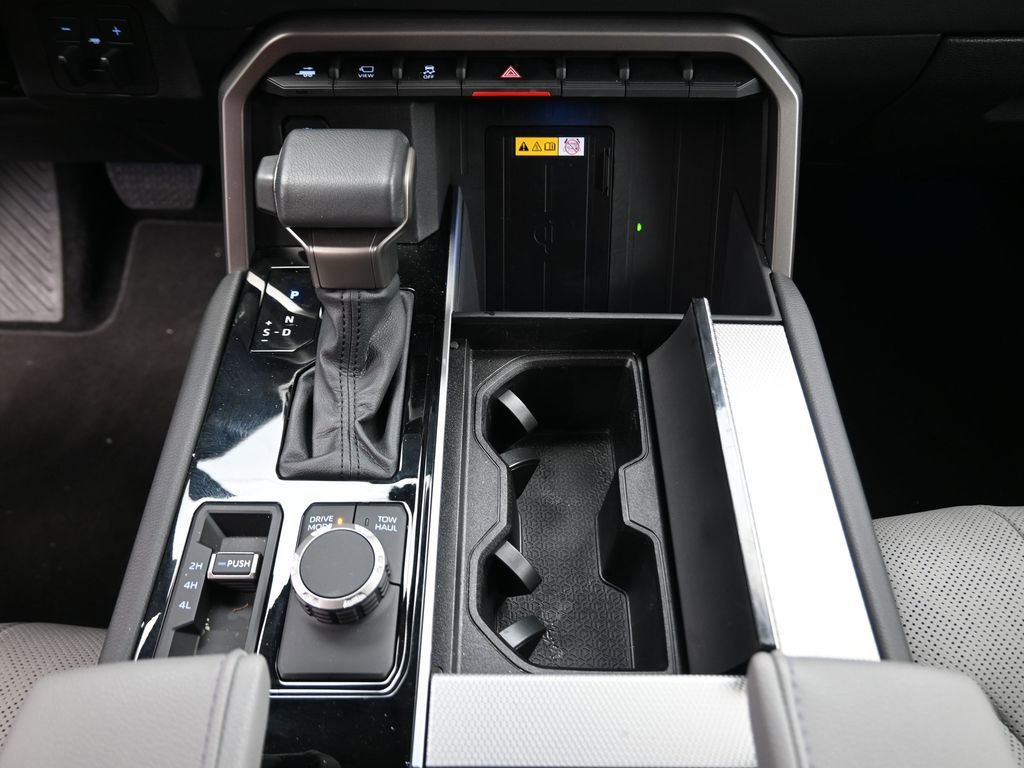 Used 2024 Toyota Sequoia Limited image 9