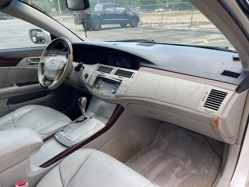 Used 2008 Toyota Avalon Limited FWD image 21
