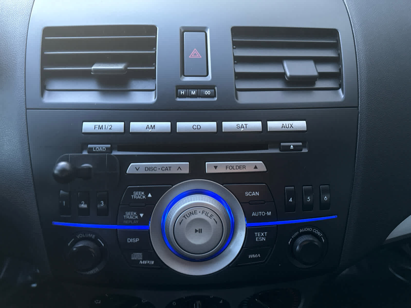 Used 2010 MAZDA MAZDA3 i Touring image 12