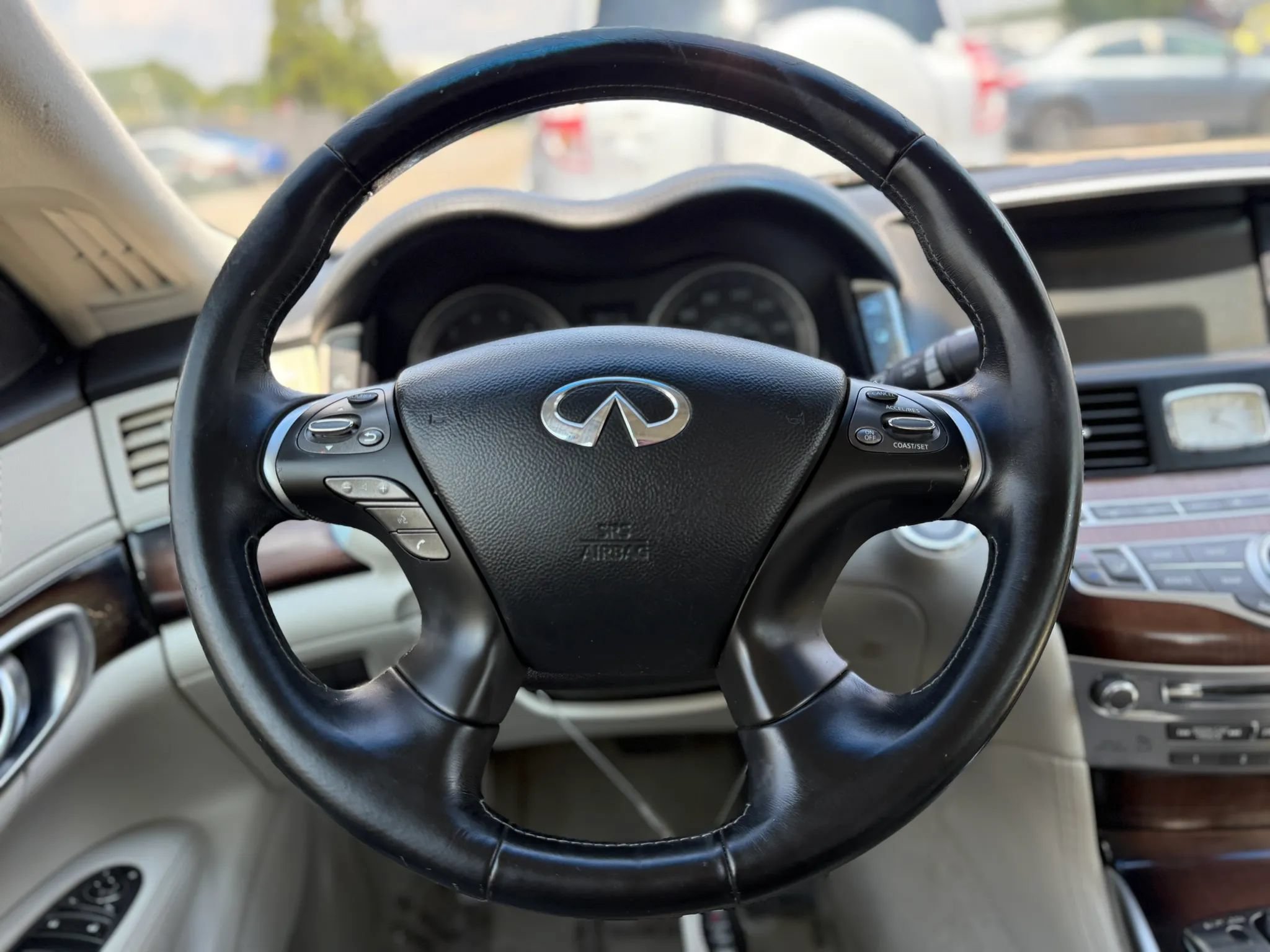 Used 2011 INFINITI M37 w/ Deluxe Touring Pkg RWD image 25