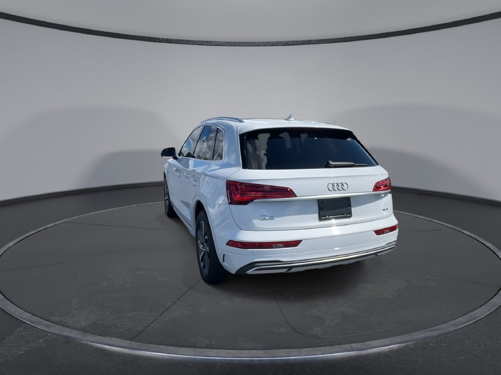 Used 2021 Audi Q5 2.0T Premium w/ Convenience Package AWD/4WD image 7