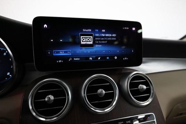 Used 2022 Mercedes-Benz GLC 300 4MATIC w/ Premium Package Lite image 21
