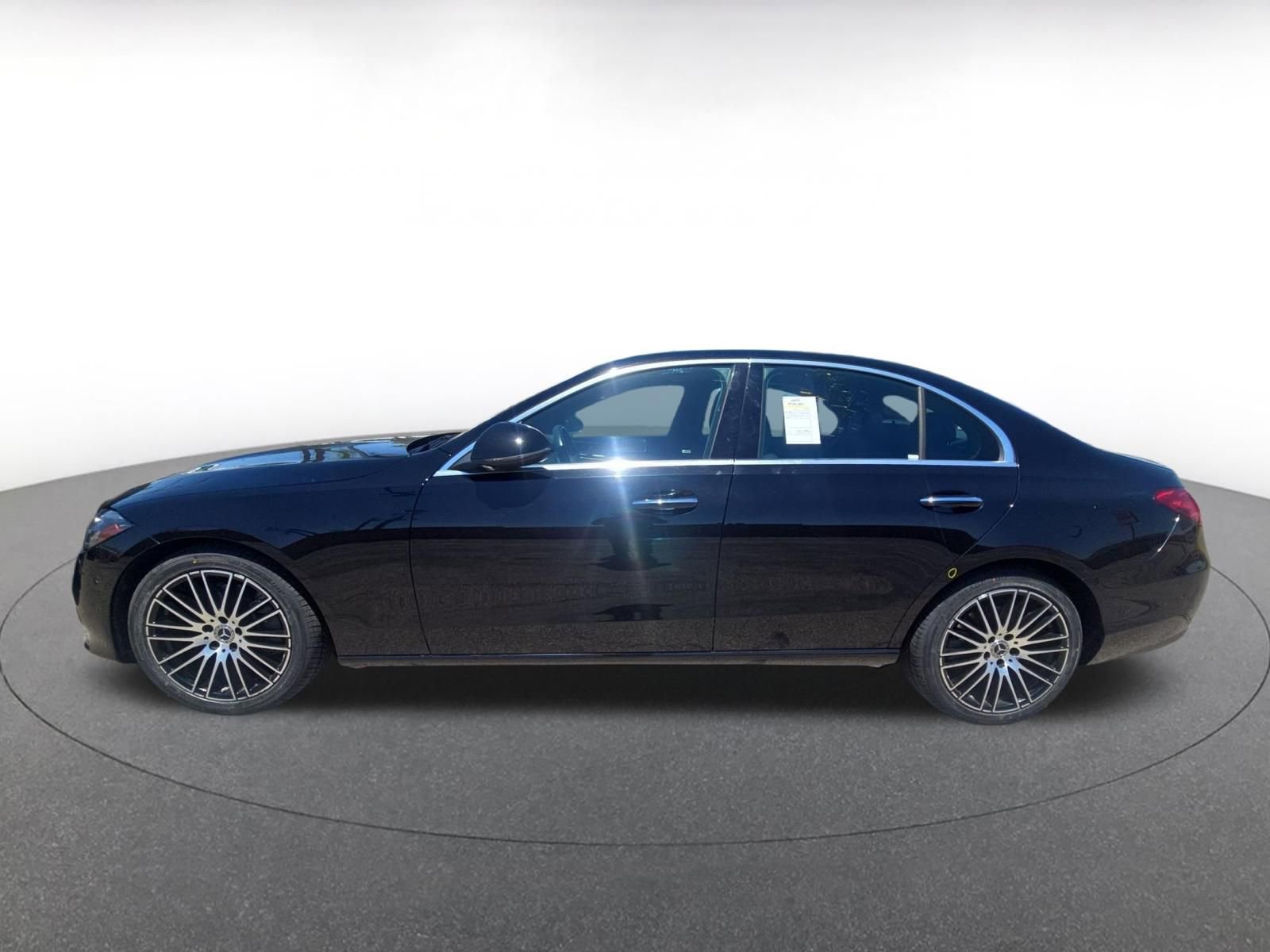 Used 2024 Mercedes-Benz C 300 Sedan image 5