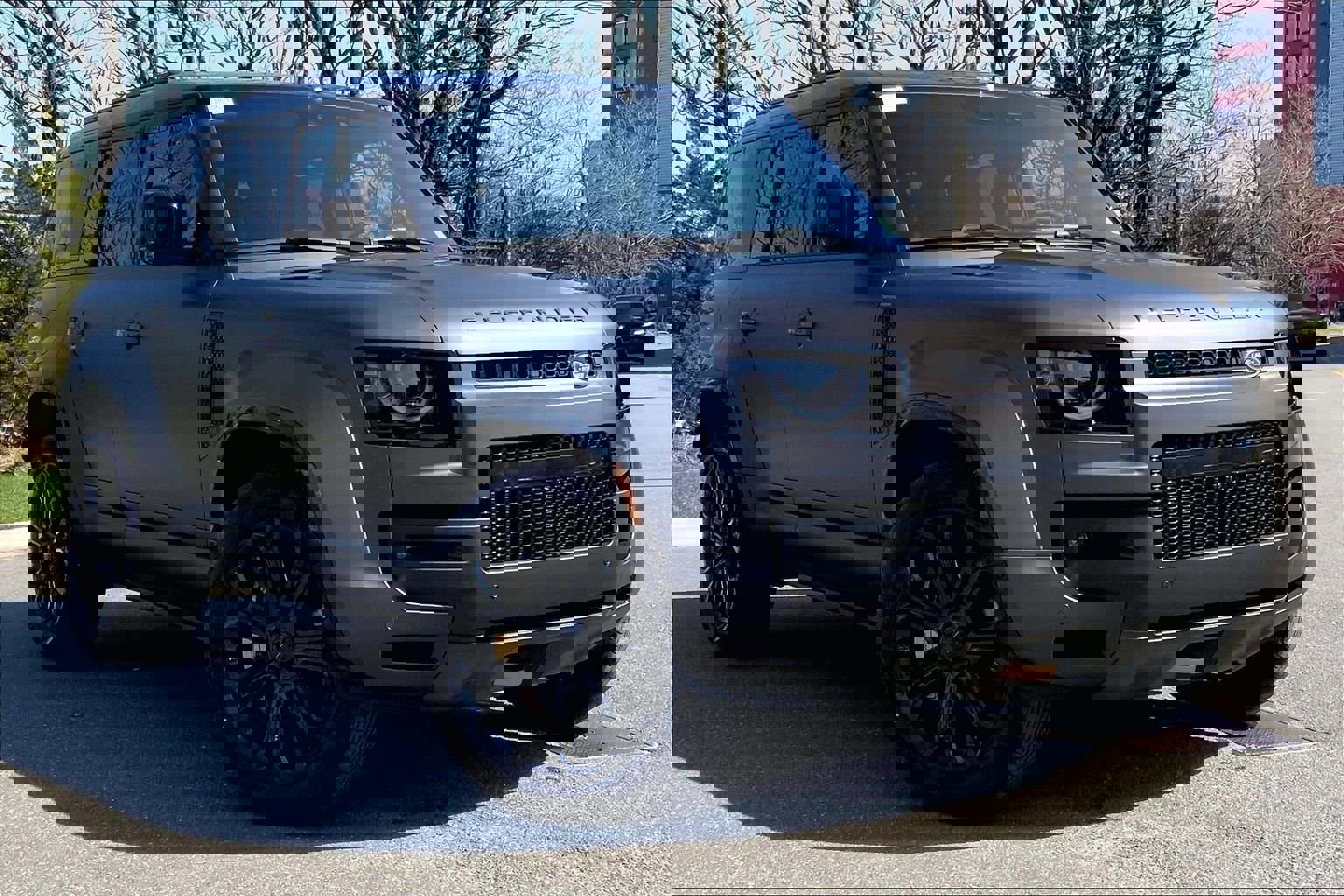 New 2026 Land Rover Defender 110 OCTA image 2