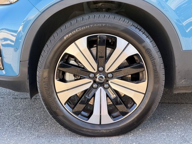 Certified 2023 Volvo C40 P8 Recharge Plus w/ Climate Package image 7