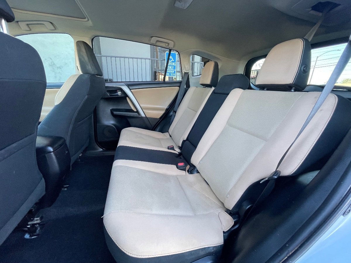 Used 2016 Toyota RAV4 XLE FWD image 15